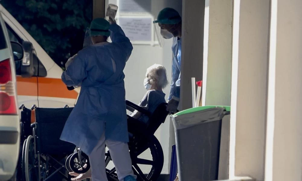 Κορονοϊός: Πέντε νέοι θάνατοι στην Ελλάδα και 207 κρούσματα σε 24 ώρες
